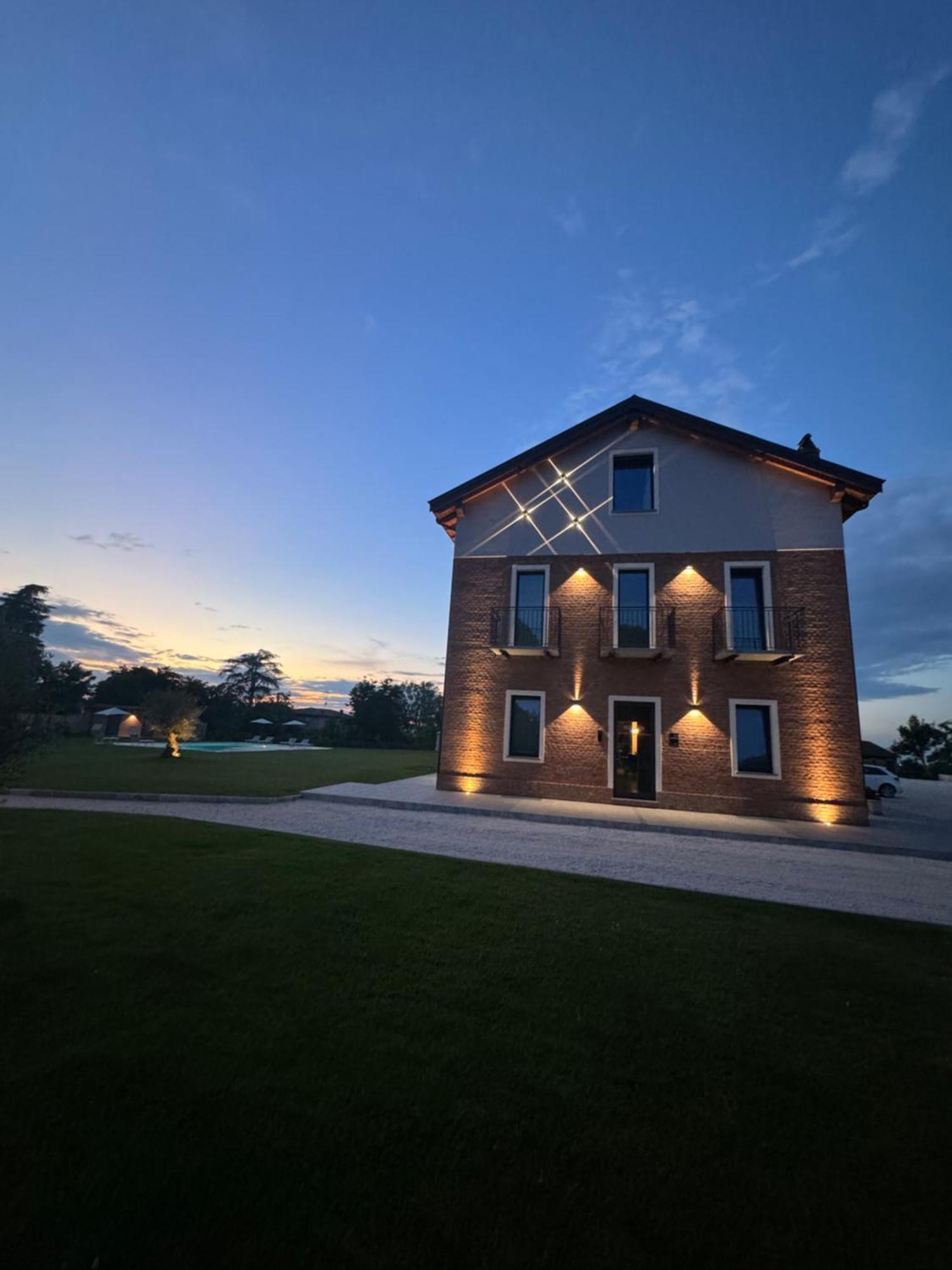 Casale Auriga - Oltrepo' Pavese Bed & Breakfast Codevilla ภายนอก รูปภาพ